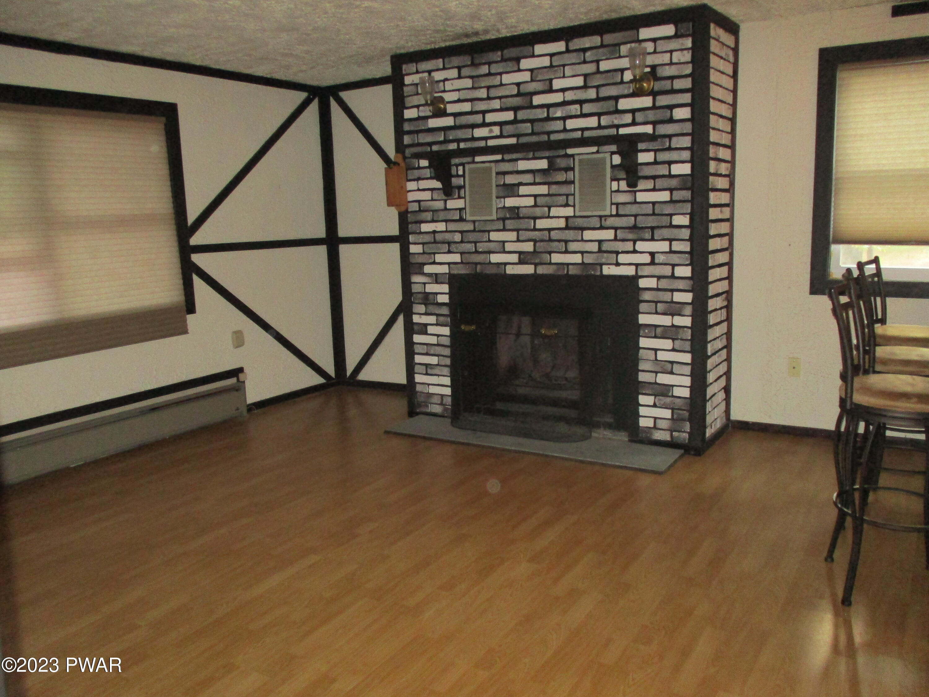1068 Middle Ridge Drive Newfoundland, PA 18445 - Photo 3 of 19
