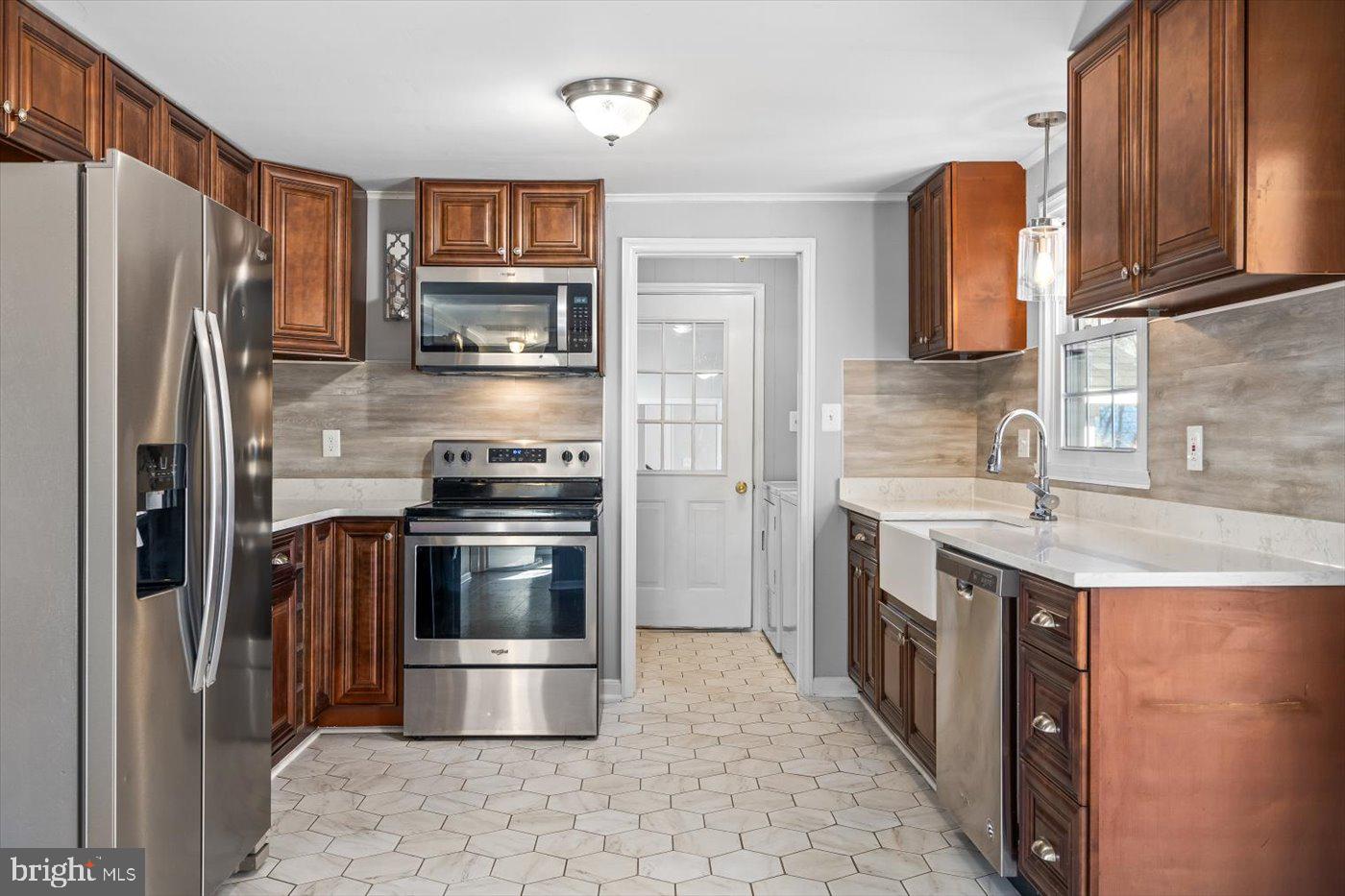 229 Blackwell Road Colonial Beach, VA 22443 - Photo 12 of 60 Gallery Image 12
