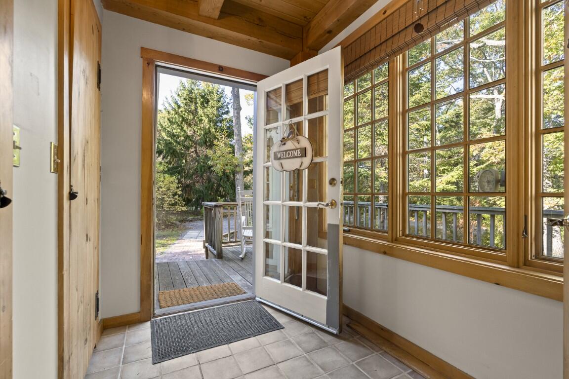 32 Hiawatha Road Boothbay, ME 04544 - Photo 16 of 65 13