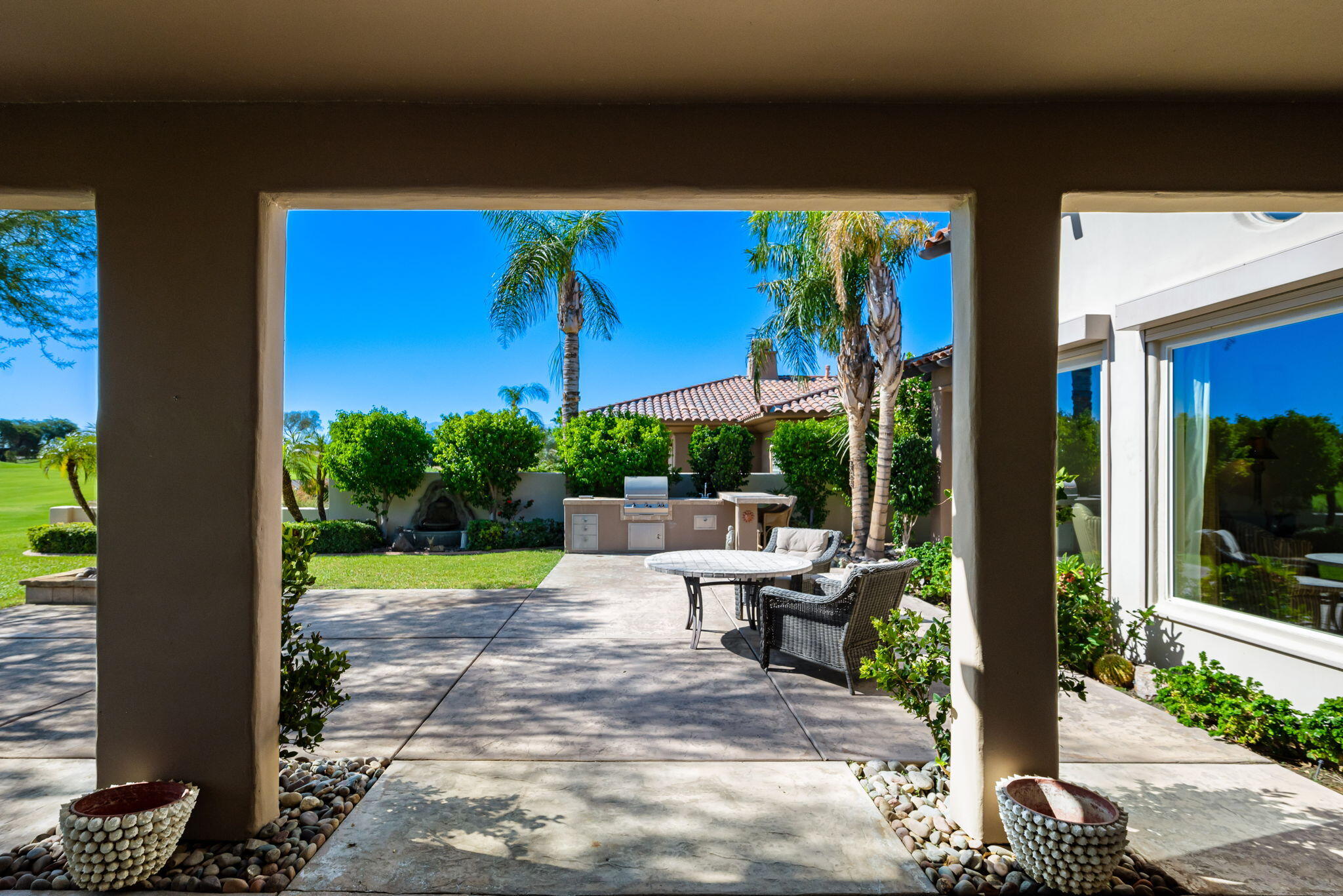 326 Loch Lomond Road Rancho Mirage, CA 92270 - Photo 24 of 43 35-web-or-mls-JBLoch_OPMG_0825_035