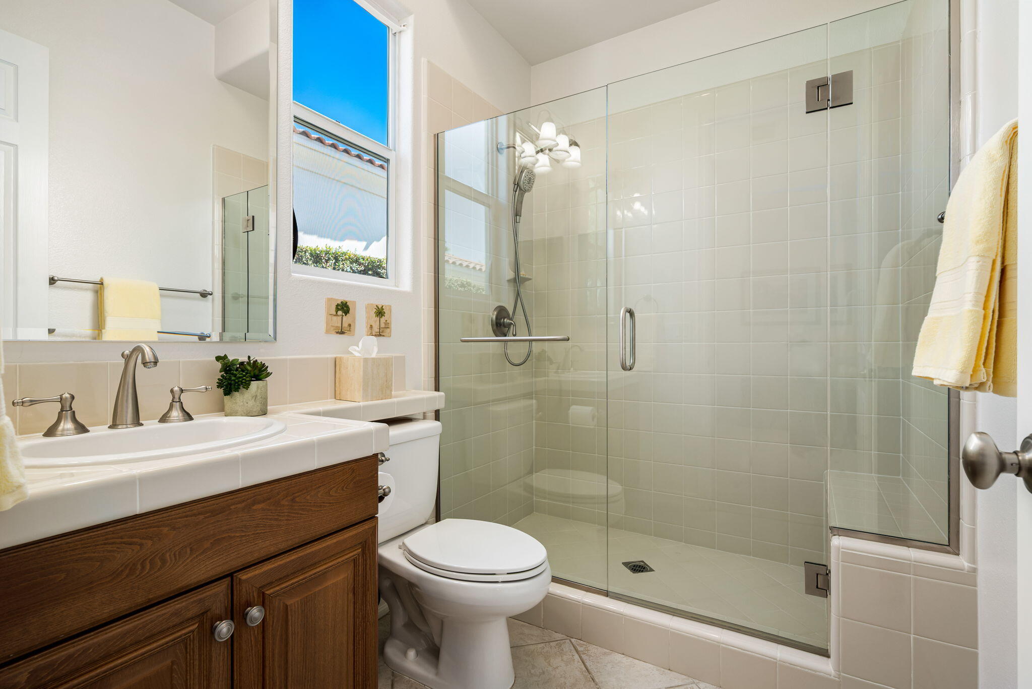 326 Loch Lomond Road Rancho Mirage, CA 92270 - Photo 40 of 43 63-web-or-mls-JBLoch_OPMG_0825_063