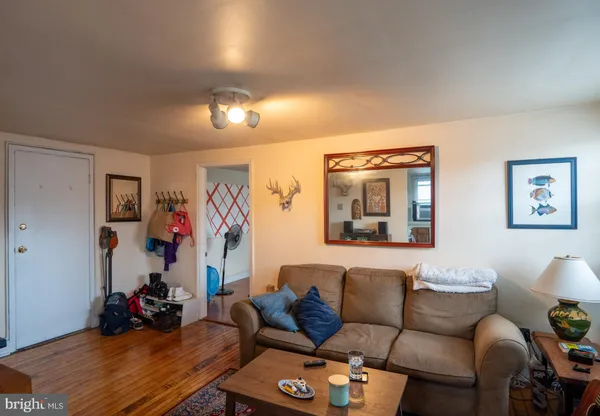 $1,725 | 1500 South Street, Unit 3F, Philadelphia, PA 19146