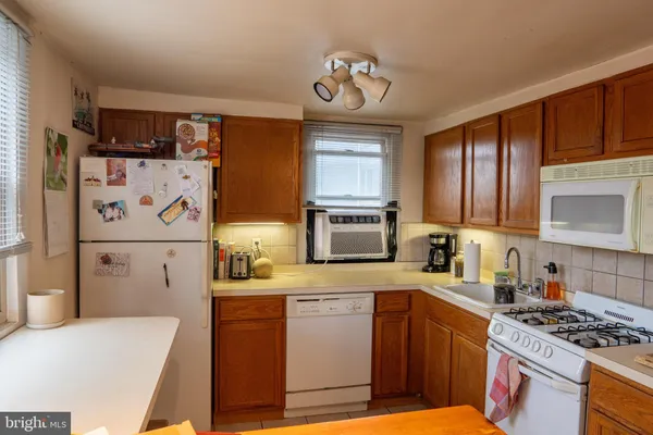 $1,725 | 1500 South Street, Unit 3F, Philadelphia, PA 19146