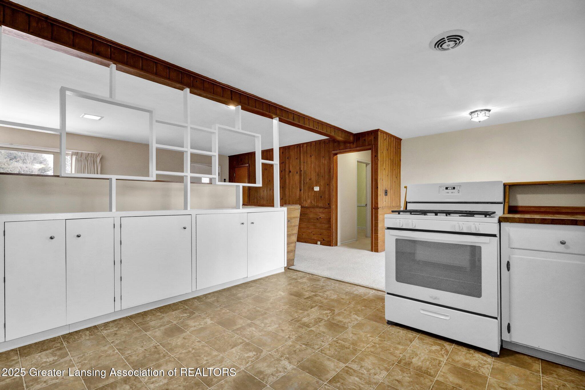 3197 Holt Road Mason, MI 48854 - Photo 13 of 28 15-web-or-mls-Open Ended Media-15