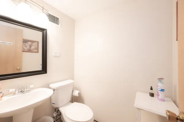 $674,900 | 2815 North Kimball Avenue, Chicago, IL 60618