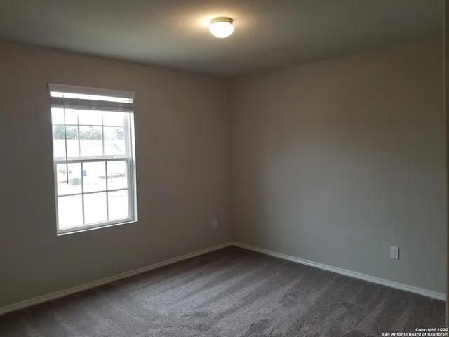 $1,900 | 7930 Oak Mdws Bend, San Antonio, TX 78250