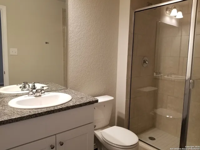 $1,900 | 7930 Oak Mdws Bend, San Antonio, TX 78250