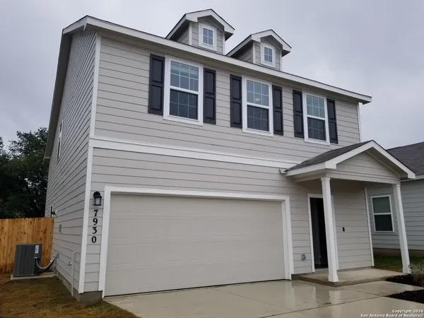 $1,900 | 7930 Oak Mdws Bend, San Antonio, TX 78250