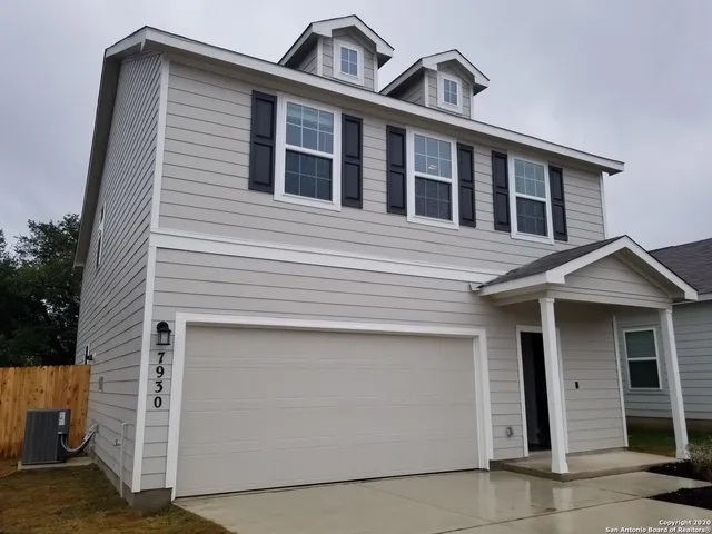 $1,900 | 7930 Oak Mdws Bend, San Antonio, TX 78250