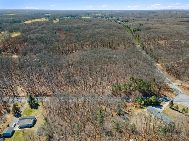 $214,500 | 14714 Myers Lake Avenue Northeast, Cedar Springs, MI 49319