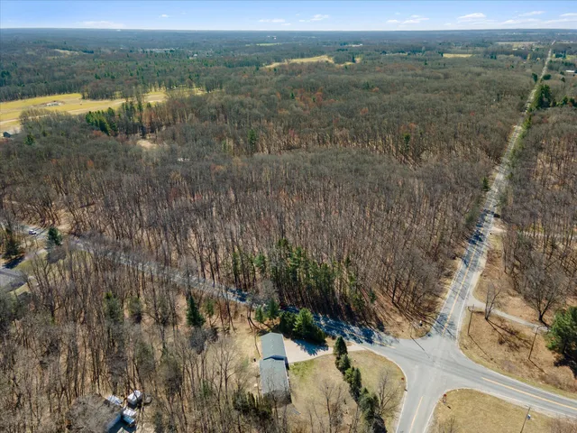 $214,500 | 14714 Myers Lake Avenue Northeast, Cedar Springs, MI 49319