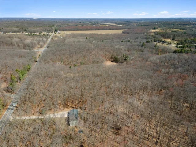 $214,500 | 14714 Myers Lake Avenue Northeast, Cedar Springs, MI 49319