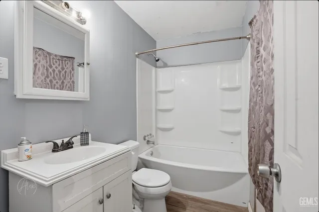 $240,000 | Undisclosed Address, Taft, CA 93268