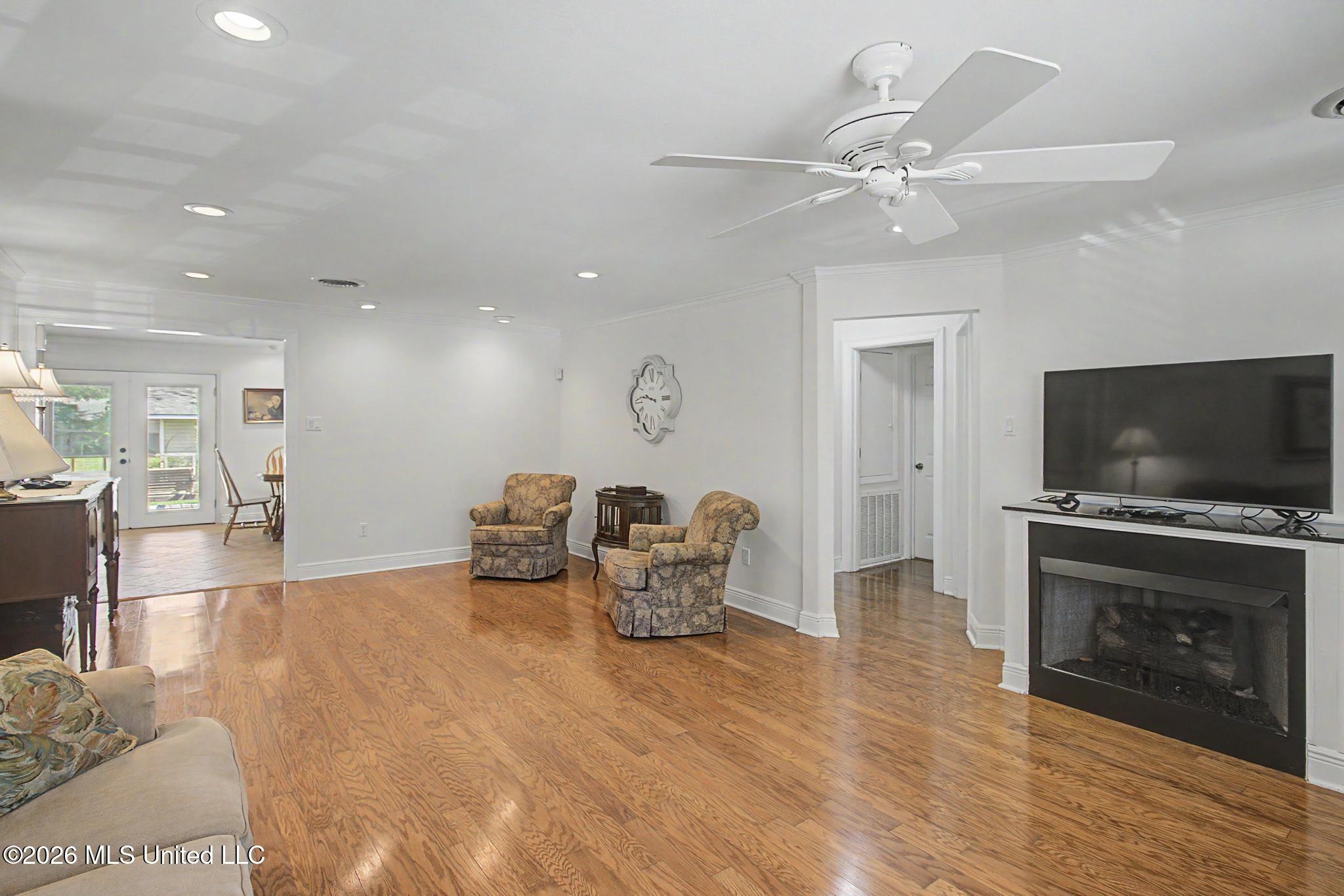 220 Old Pass Road West Long Beach, MS 39560 - Photo 9 of 25 9