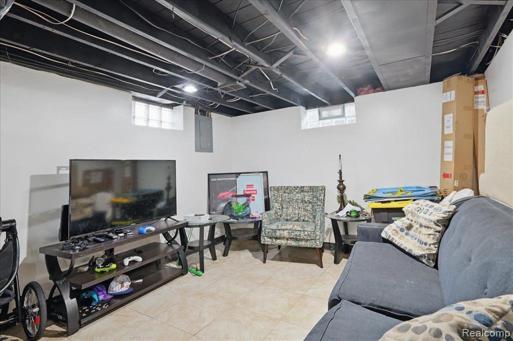 2444 Academy Street Dearborn, MI 48124 - Photo 28 of 35