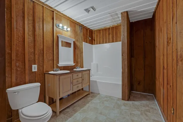 $269,900 | 233 MacArthur Lane, Walling, TN 38587