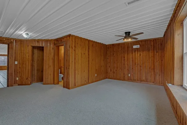 $269,900 | 233 MacArthur Lane, Walling, TN 38587