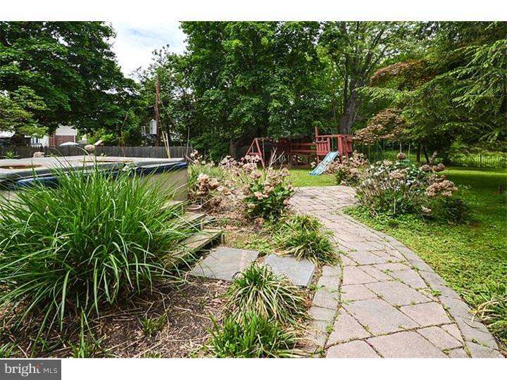 677 Brooke Road Glenside, PA 19038 - Photo 21 of 22 Patio