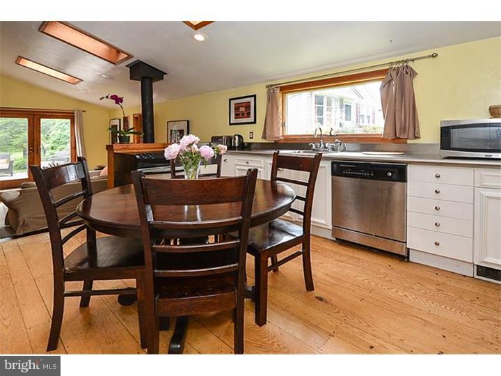 677 Brooke Road Glenside, PA 19038 - Photo 9 of 22 Kitchen