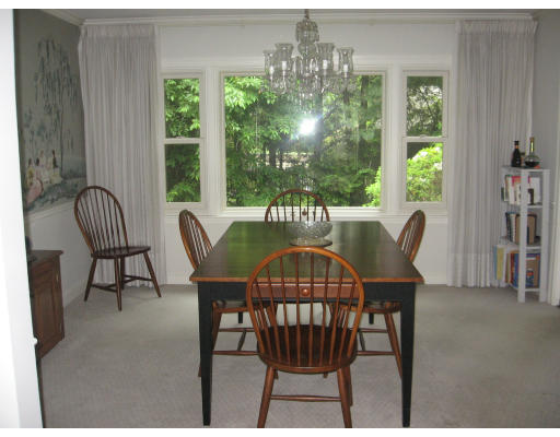 27 Judith Road Newton, MA 02459 - Photo 3 of 10