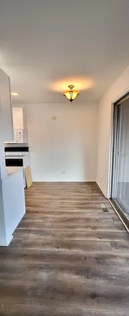 $185,000 | 1607 Maple Terrace, Unit 2D, Lisle, IL 60532