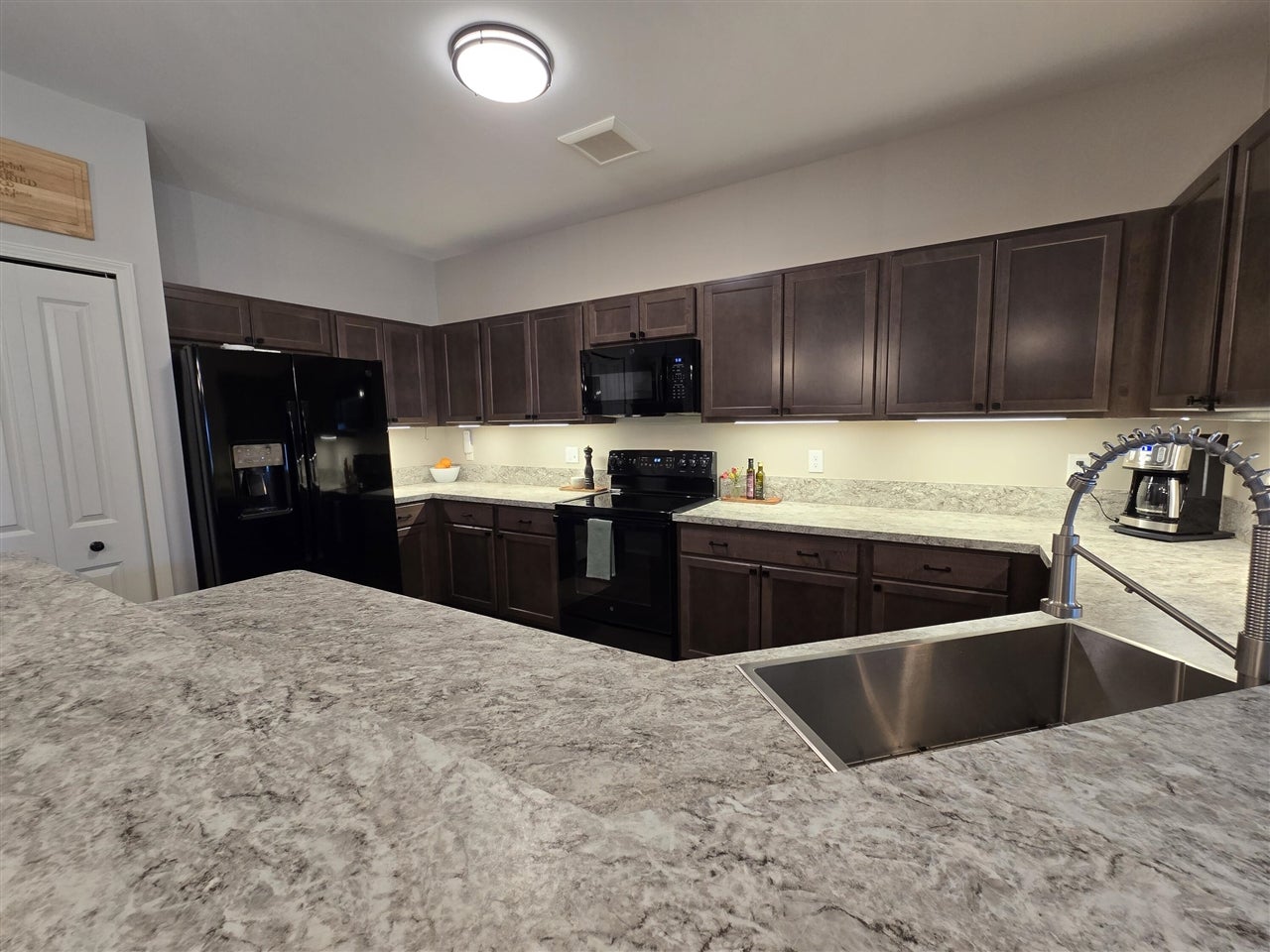 9912 Ridge Run Street Howell, MI 48855 - Photo 19 of 47 Gallery Image 19