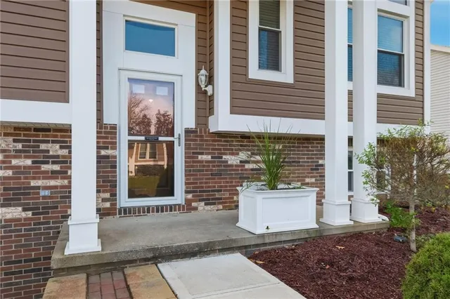 $359,000 | 127 Clearbrook Drive, Cranberry Township, PA 16066