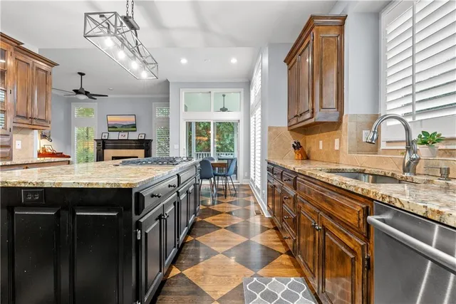 $850,000 | 15064 Sherwood Road, Leawood, KS 66224