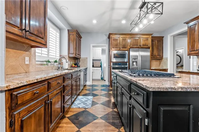 $850,000 | 15064 Sherwood Road, Leawood, KS 66224