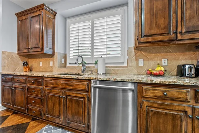 $850,000 | 15064 Sherwood Road, Leawood, KS 66224