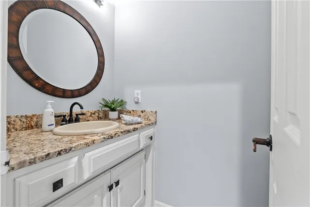 $850,000 | 15064 Sherwood Road, Leawood, KS 66224