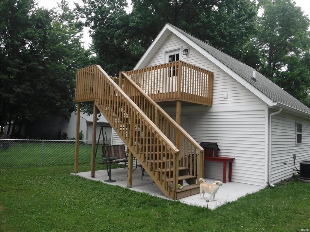 609 Madison Street Kane, IL 62054 - Photo 2 of 11 Gallery Image 2