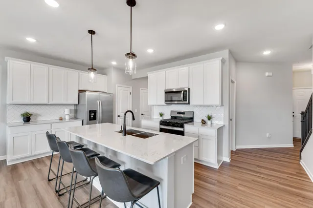 $375,000 | 17967 Giants Way, Lakeville, MN 55044