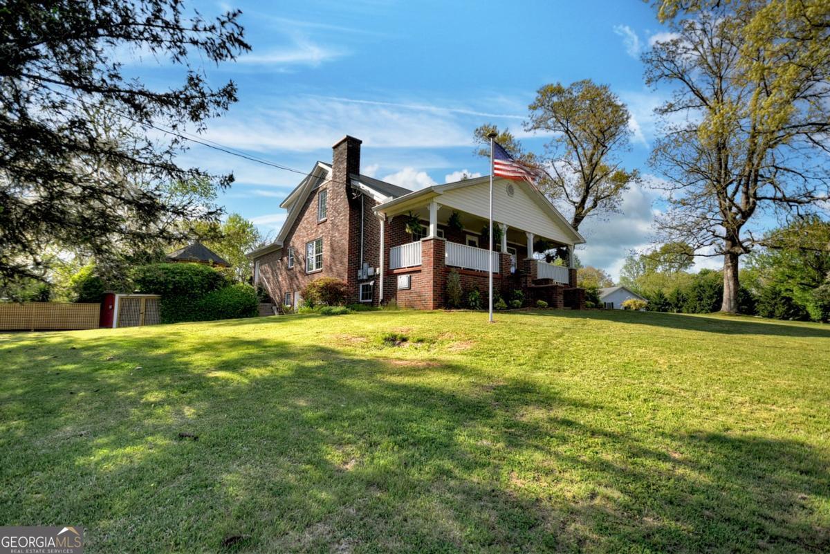 456 La Vista Drive Blue Ridge, GA 30513 - Photo 1 of 42