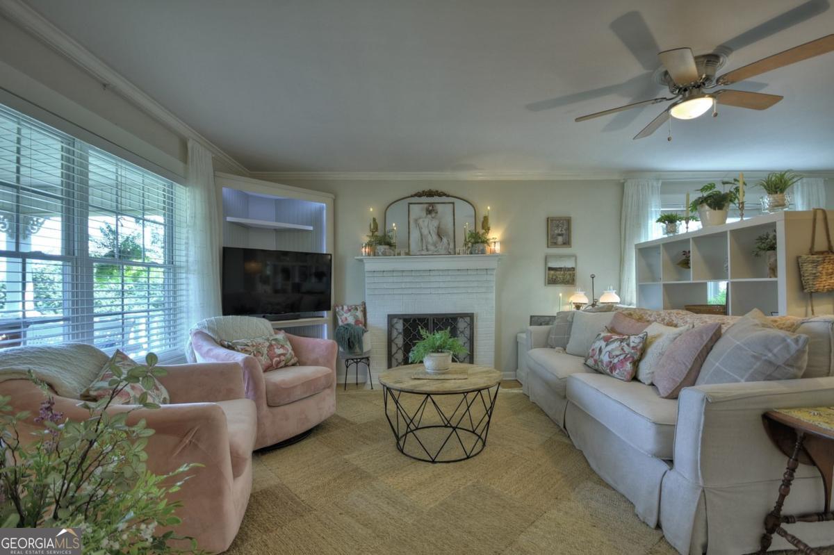 456 La Vista Drive Blue Ridge, GA 30513 - Photo 8 of 42