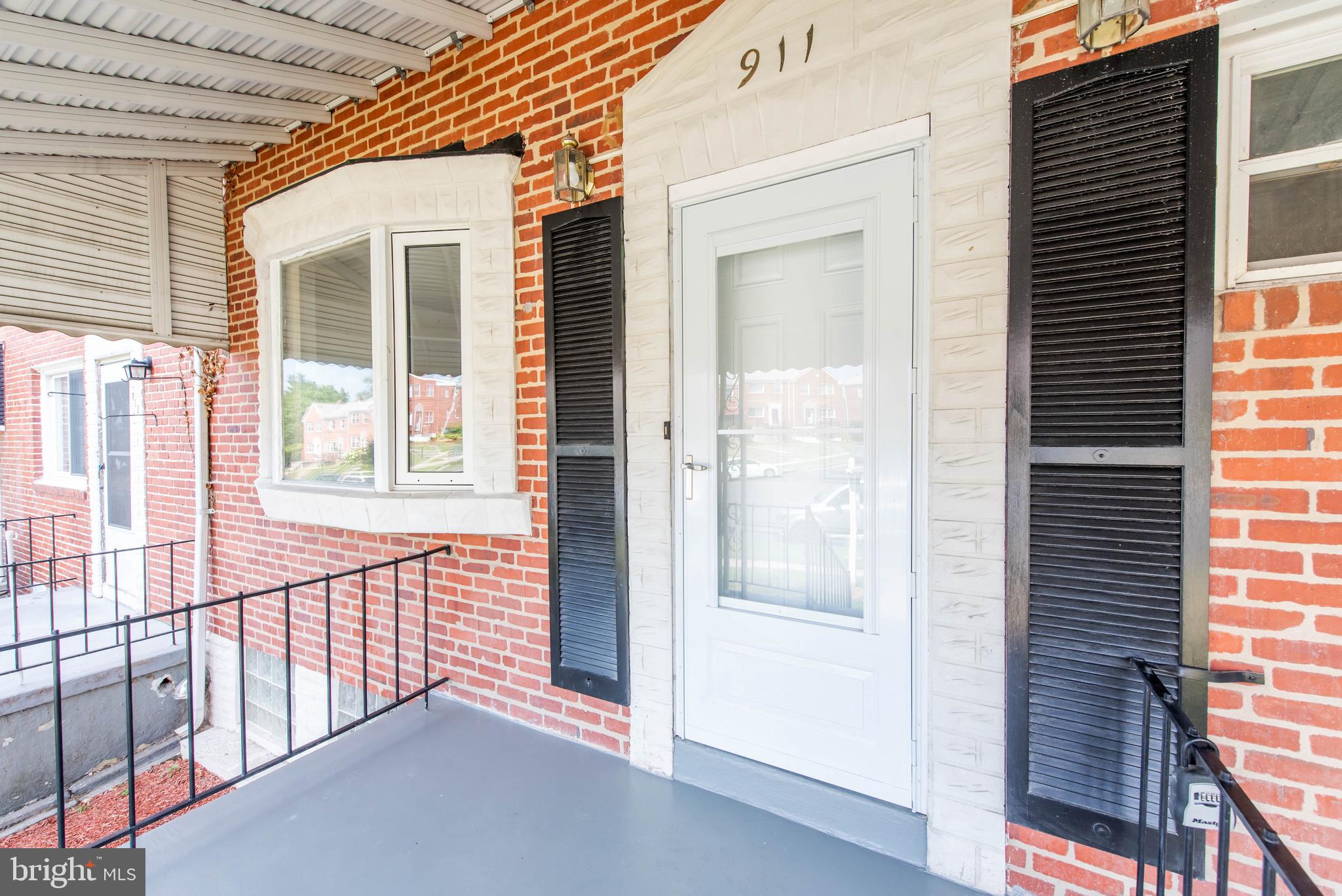 911 Coleridge Road Baltimore, MD 21229 - Photo 3 of 40 Front Porch