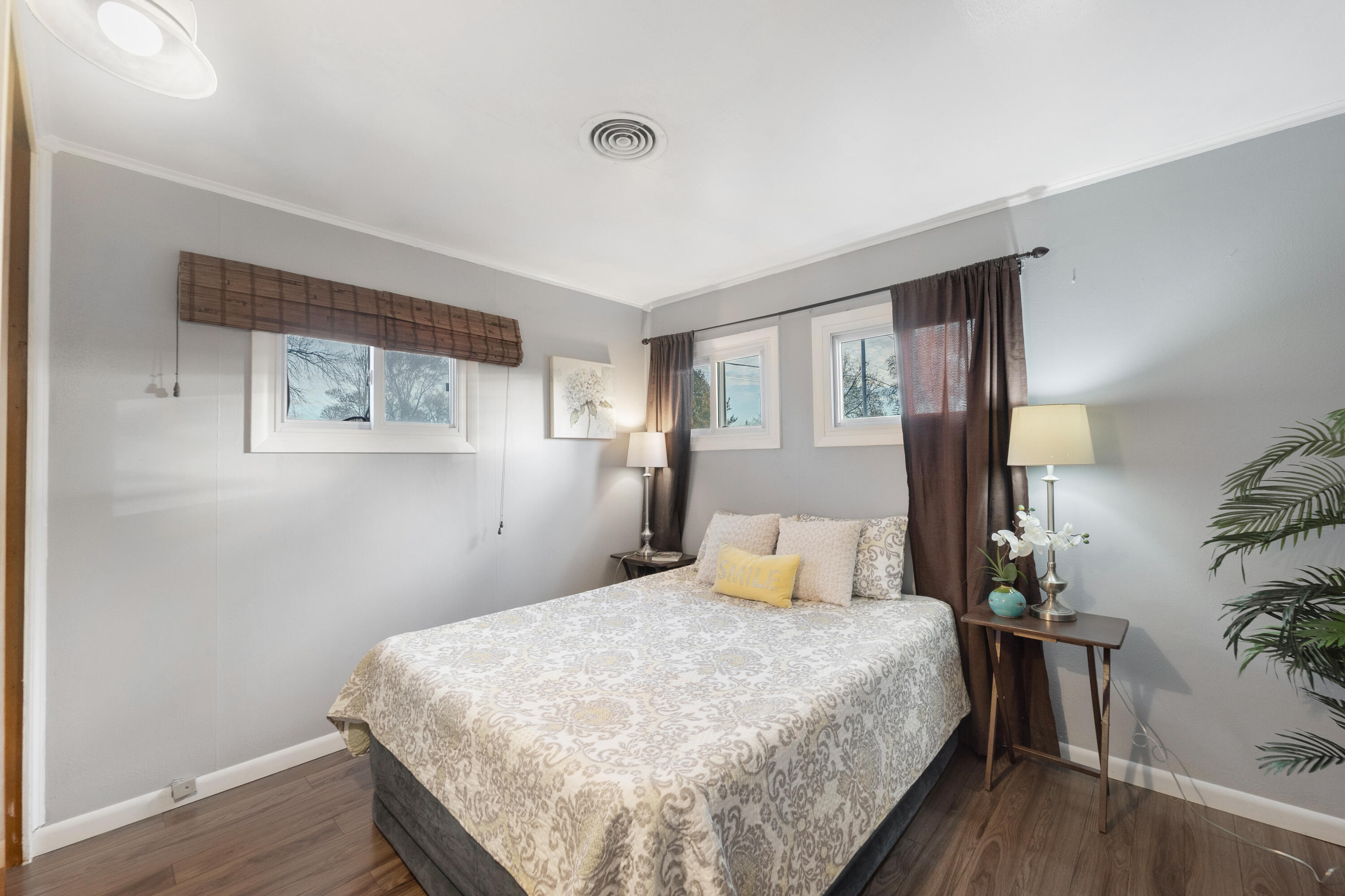 3471 South 66th Street Milwaukee, WI 53219 - Photo 9 of 20 Primary Bedroom