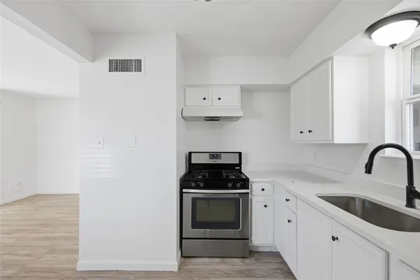 $995 | 2705 Windswept Cove, Unit 101, Austin, TX 78745