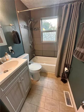 $230,000 | 6417 Helen Street, South Park, PA 15129