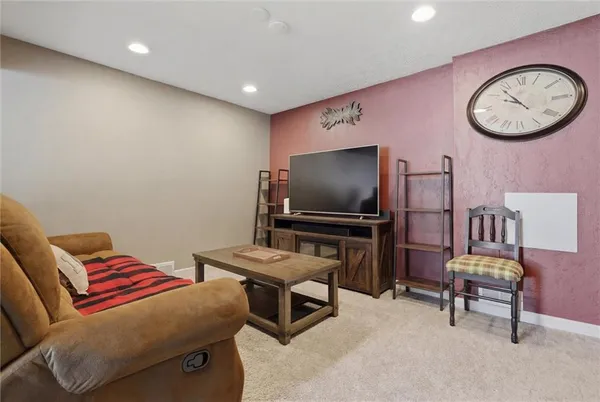 $230,000 | 6417 Helen Street, South Park, PA 15129