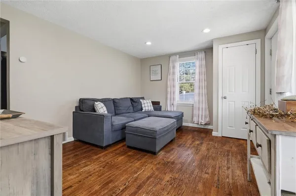 $230,000 | 6417 Helen Street, South Park, PA 15129