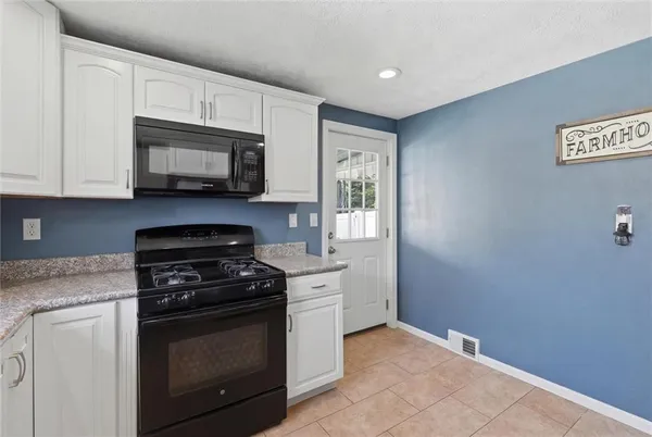 $230,000 | 6417 Helen Street, South Park, PA 15129