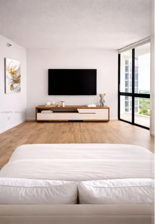 a view of gallery with hallway