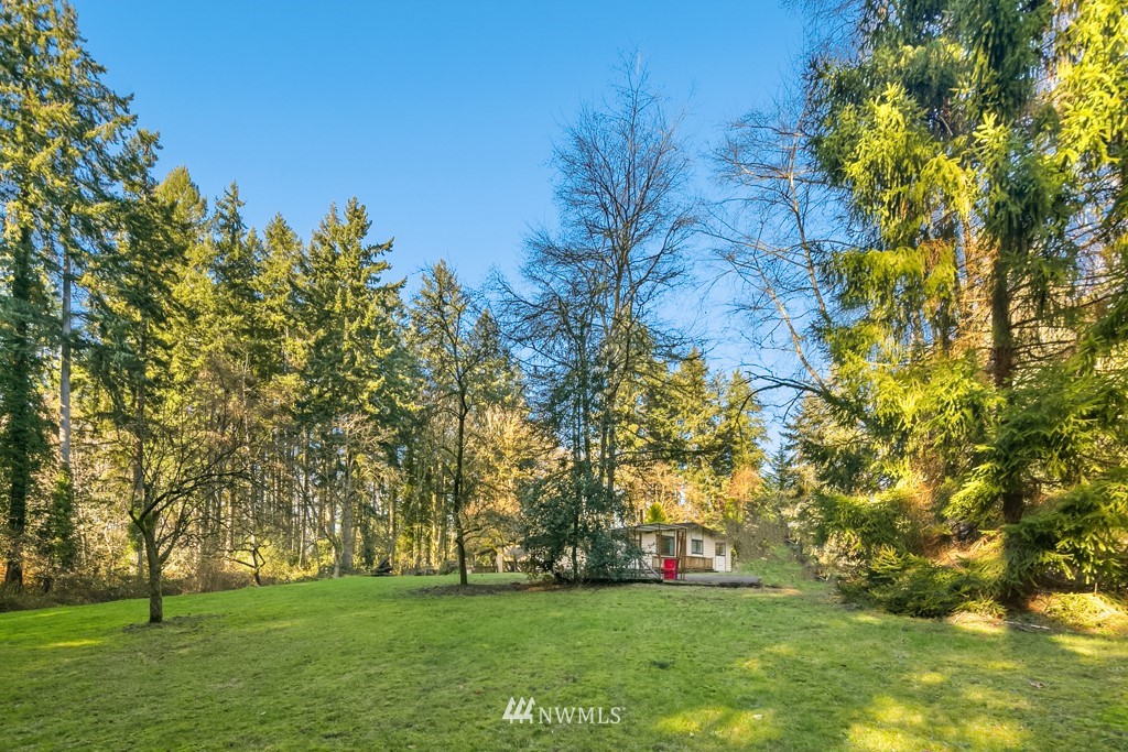 17721 Beall Road Southwest Vashon, WA 98070 - Photo 34 of 35 a view of green field