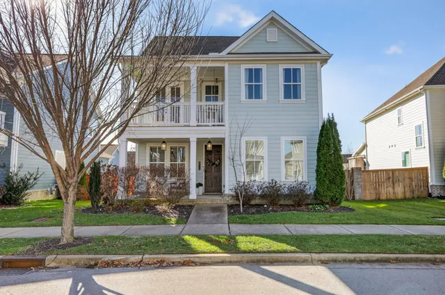 $1,025,000 | 3213 Vinemont Drive, Thompson's Station, TN 37179