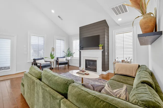 $1,025,000 | 3213 Vinemont Drive, Thompson's Station, TN 37179