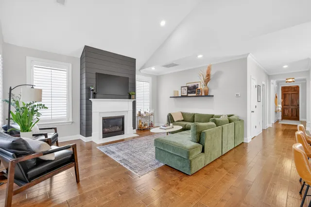 $1,025,000 | 3213 Vinemont Drive, Thompson's Station, TN 37179