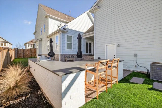 $1,025,000 | 3213 Vinemont Drive, Thompson's Station, TN 37179