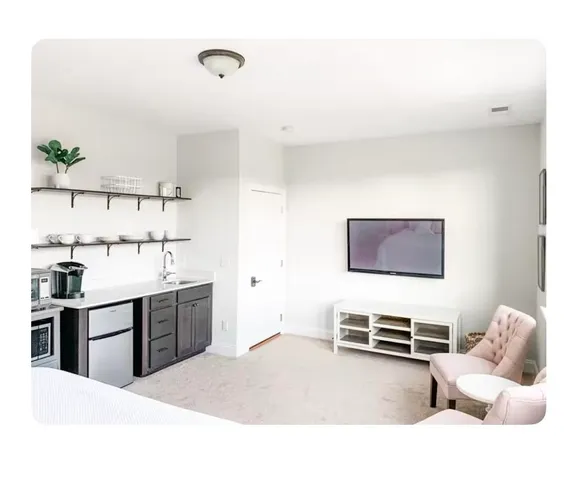 $1,025,000 | 3213 Vinemont Drive, Thompson's Station, TN 37179