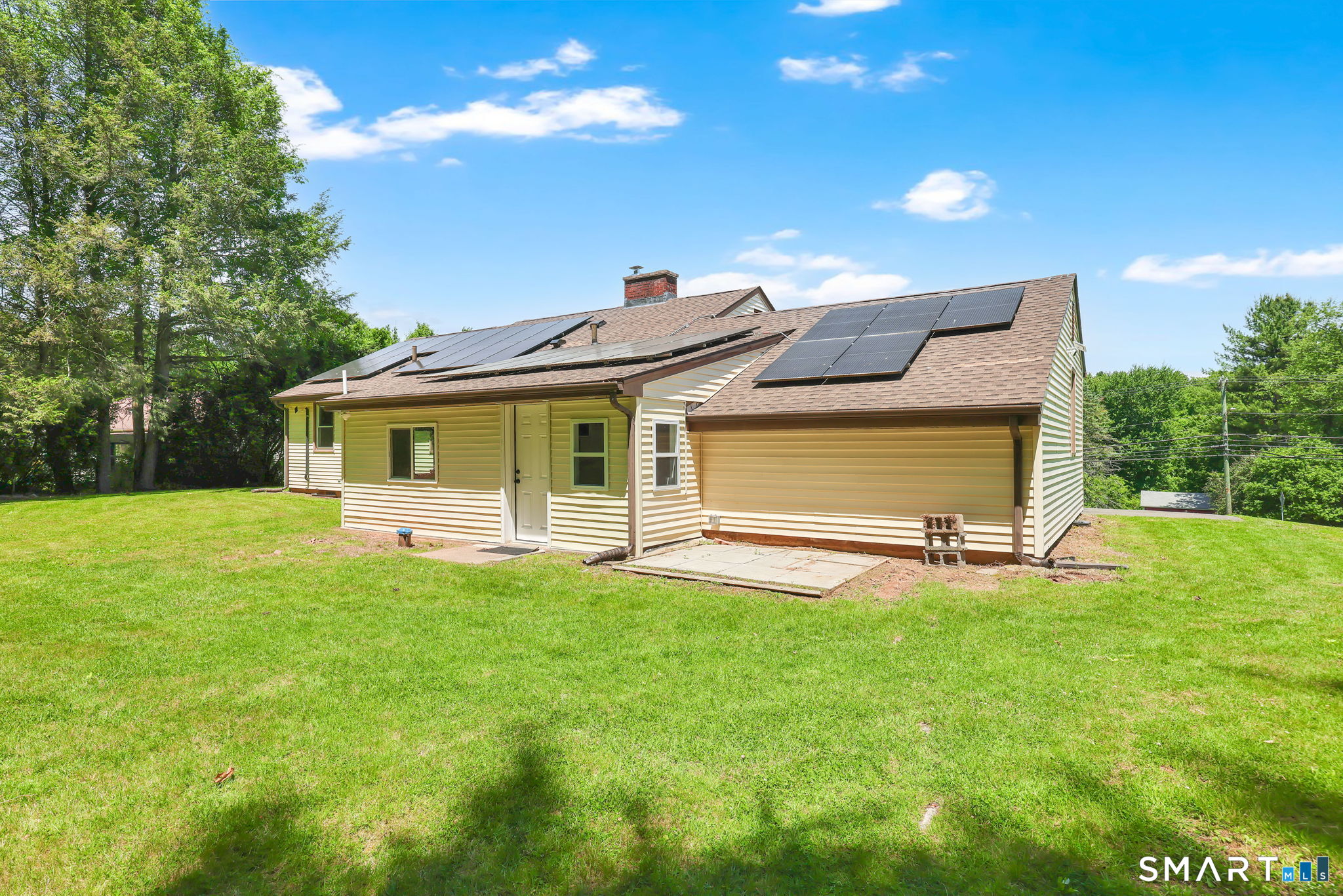 359 Oakland Road South Windsor, CT 06074 - Photo 33 of 37